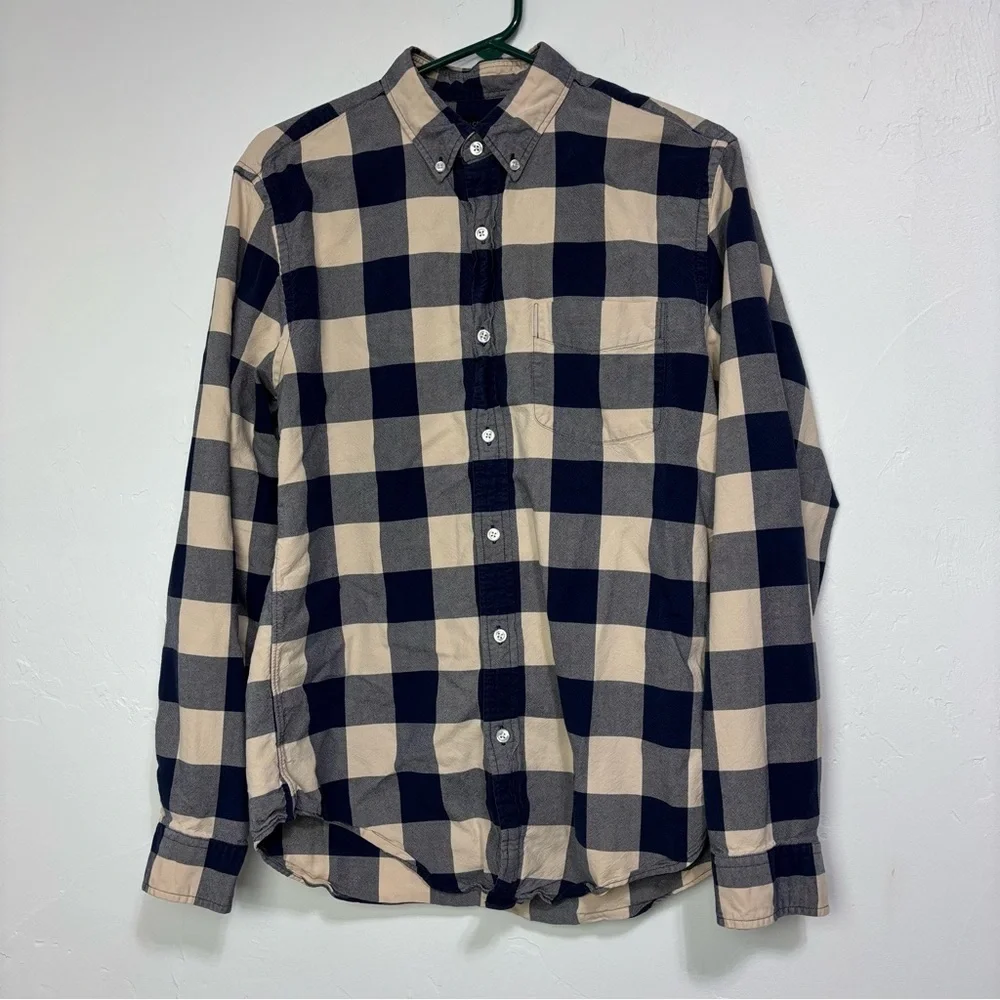 J. Crew Oxford Men's Navy and Beige Plaid Shirt Size Medium Button Front